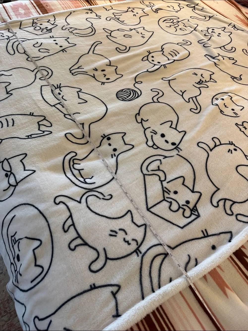 🐈‍⬛ Cute White Plush Cat Throw Blanket with Black Outline 🐈‍⬛ Cats